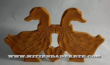 Pair of geese in resin