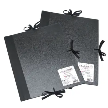 Schwarze Mappe mit Klappen und Carchet-Krawatten