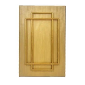 Tabla con decoración de rectángulos en chopo