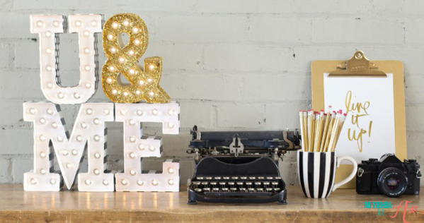 Decora con letras de luces Marquee Love