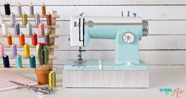 ¡La nueva máquina de coser Stitch Happy!